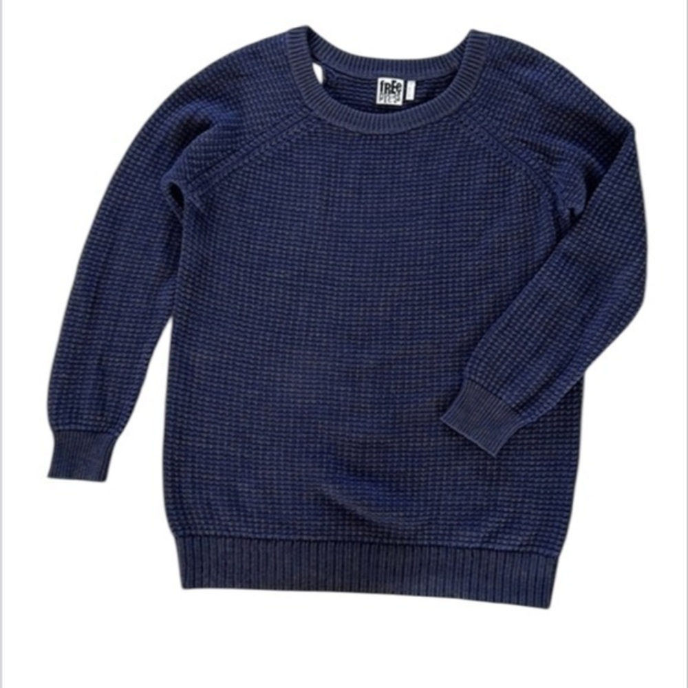 Free Press size small oversized blue knit sweater